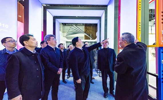 助推三新经济发展市长陈金虎专题调研遥观镇灵通展览